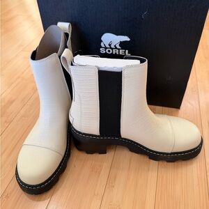 Sorel Joan Now Chelsea Boots